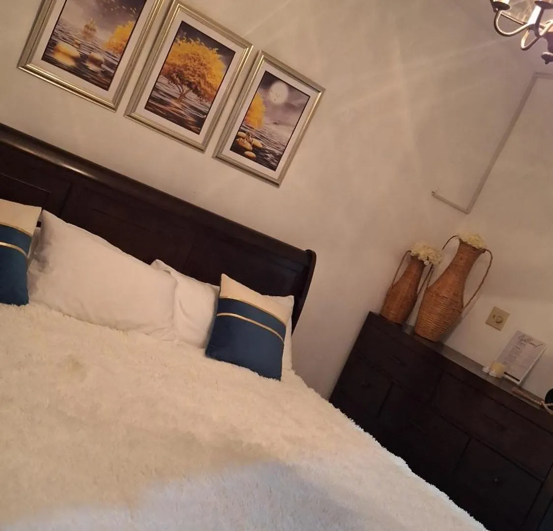 Mandeville Hideaway