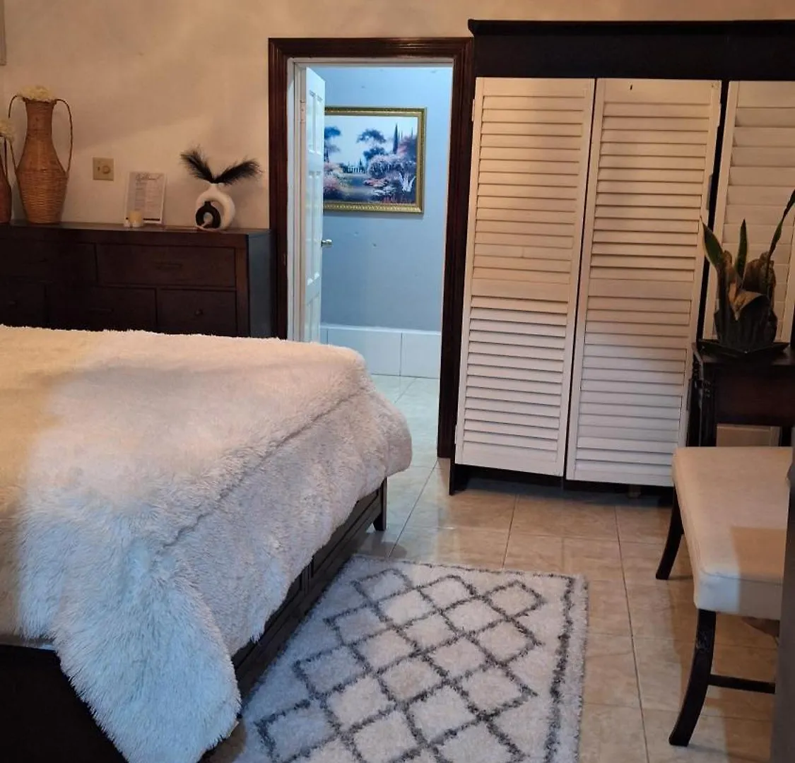 Mandeville Hideaway